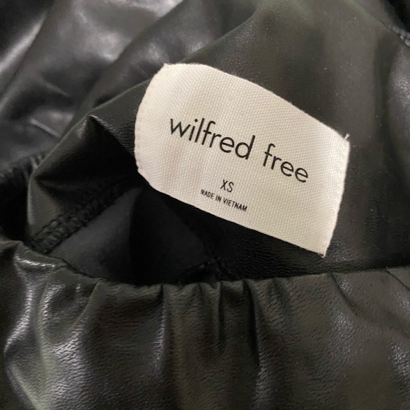 DARIA VEGAN LEATHER LEGGINGS - Picture 2 of 2